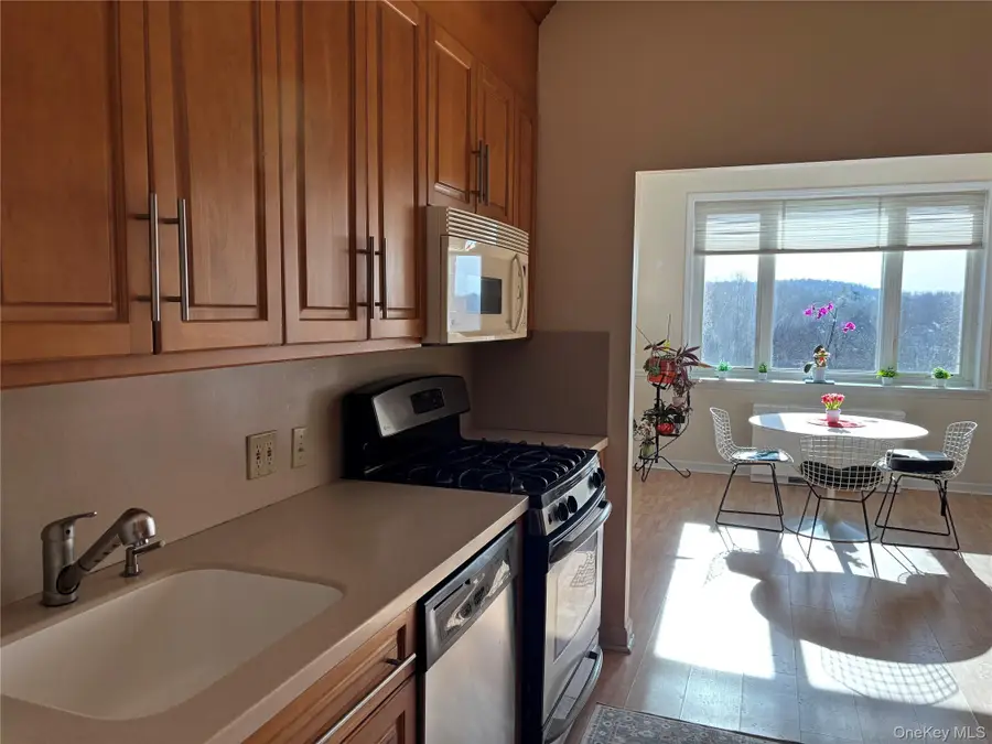 16 Rockledge Avenue #6K-2, Ossining, NY 10562 - #2