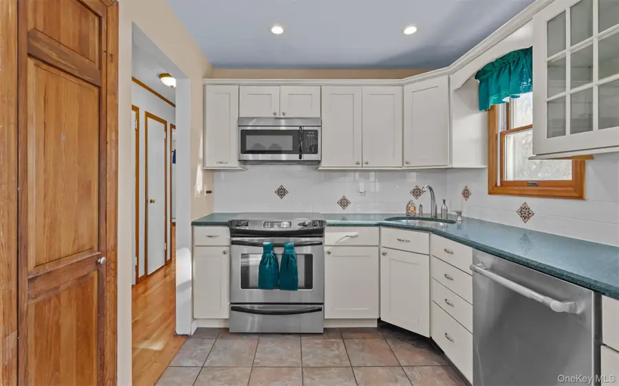 1860 Maurice Avenue, East Meadow, NY 11554 - #3