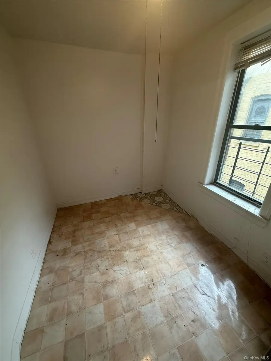 2116 Honeywell Avenue #10, Bronx, NY 10460 - #3