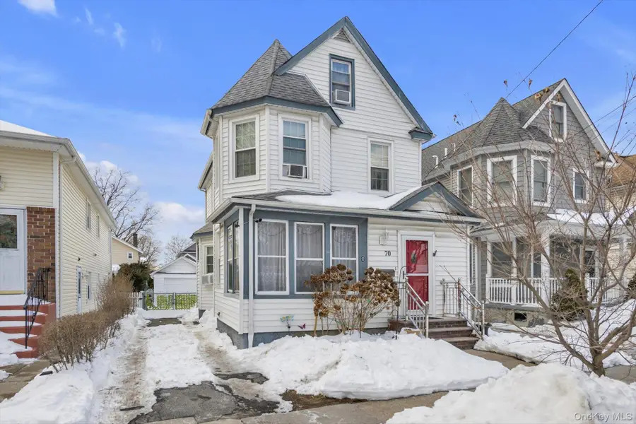 70 Hinsdale Avenue, Floral Park, NY 11001 - #2