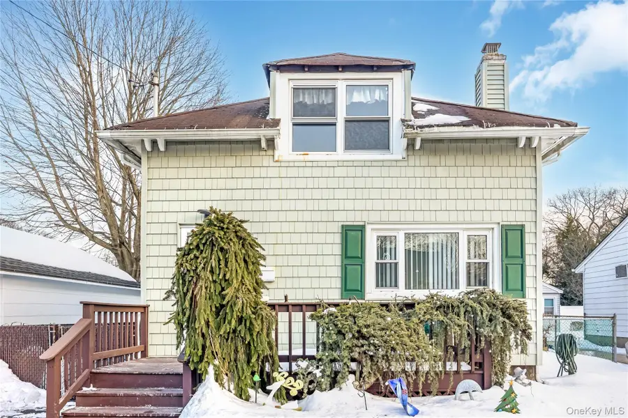 32 Sunset Avenue, Farmingdale, NY 11735 - #3