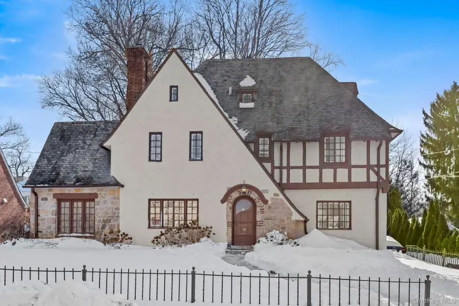 20 Lockwood Road, Scarsdale, NY 10583 - Image #2