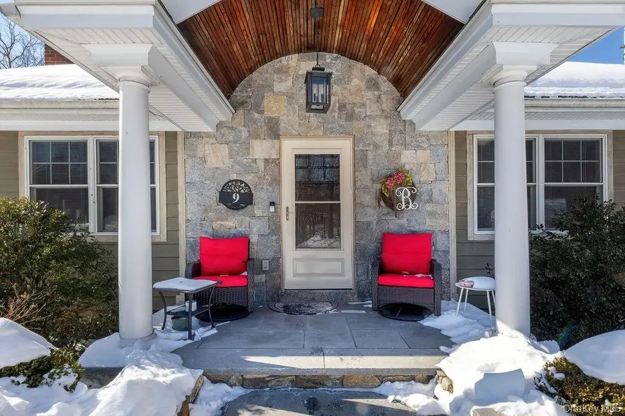 9 Gallows Hill Road, Cortlandt Manor, NY 10567 - #2