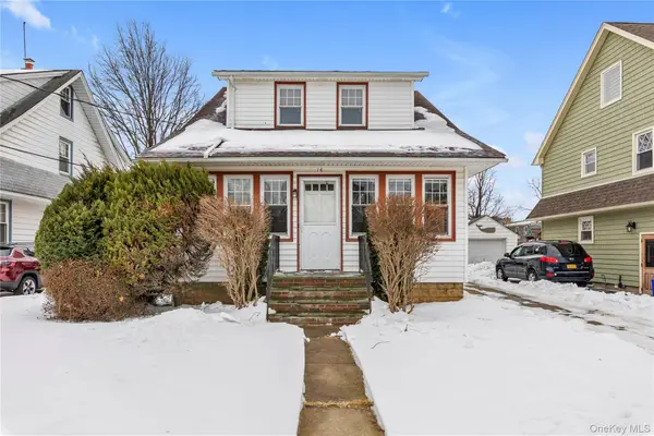 14 Denton Court, Rockville Centre, NY 11570