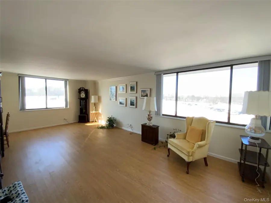 26910 Grand Central Parkway #4V, Queens, NY 11005 - Image #3