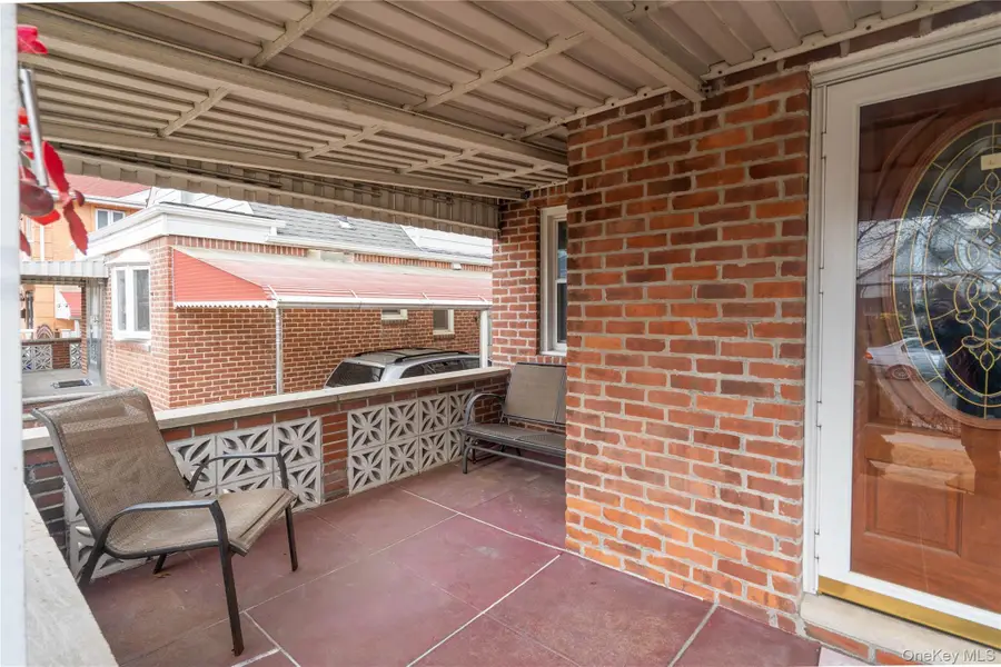 5643 195th Street, Fresh Meadows, NY 11365 - #3