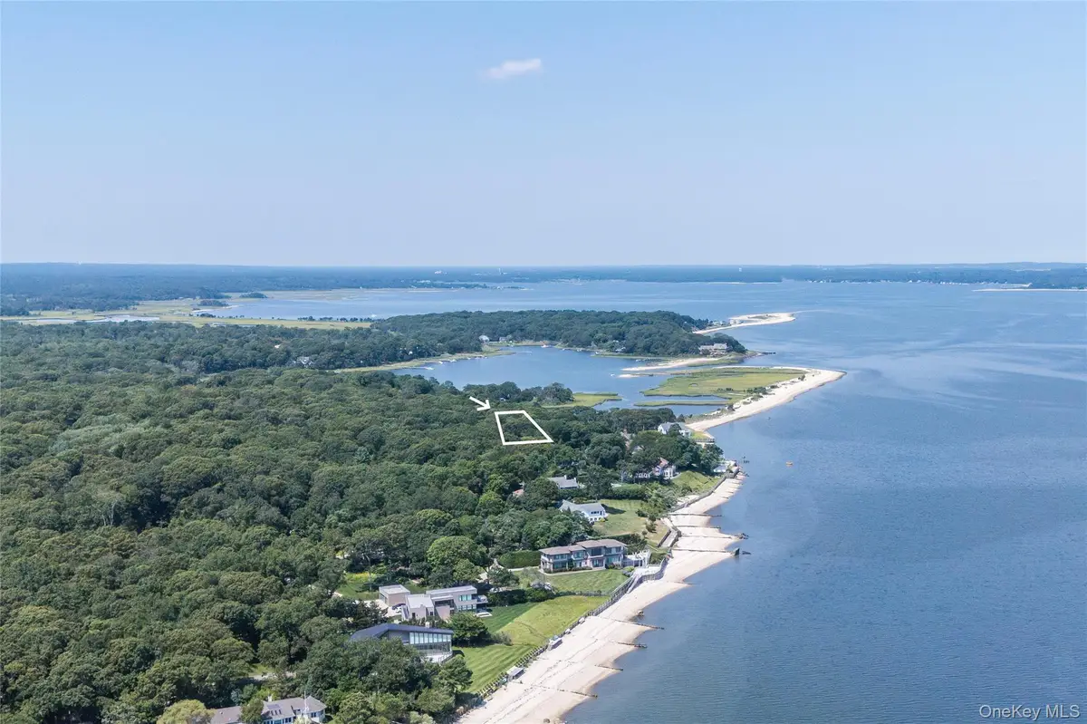 87 Washington Heights Avenue, Hampton Bays, NY 11946 - #1