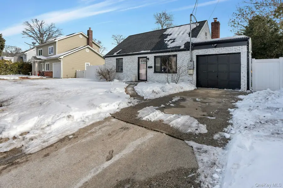 35 Kenwood Avenue, Massapequa, NY 11758 - Image #2