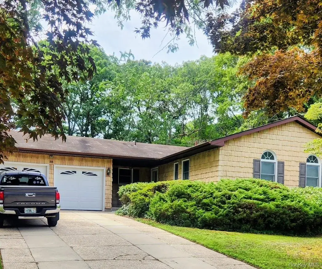 38 Maria Court, Holbrook, NY 11741 - #1
