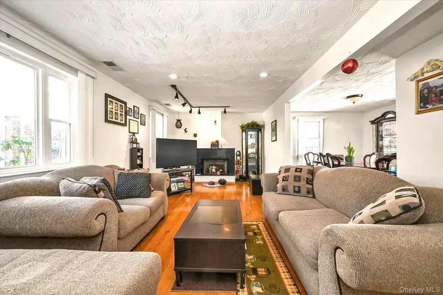 68-57 Cloverdale Boulevard #109, Bayside, NY 11364 - #2