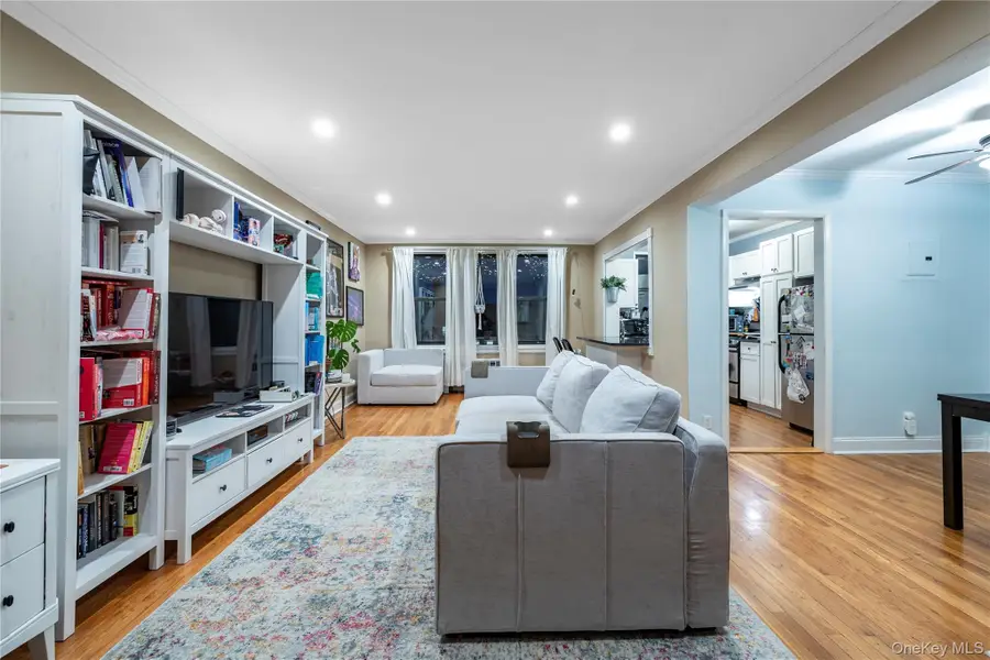 1 Jefferson Avenue #A12, Rockville Centre, NY 11570 - #3