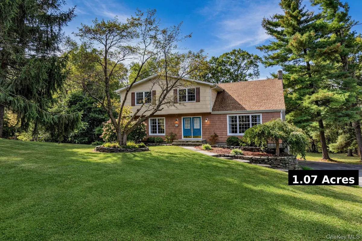 5 Elena Road, Campbell Hall, NY 10916 - #1