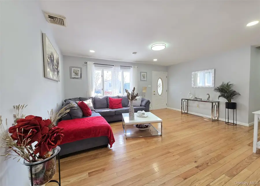 237 Donald Boulevard, Holbrook, NY 11741 - #2