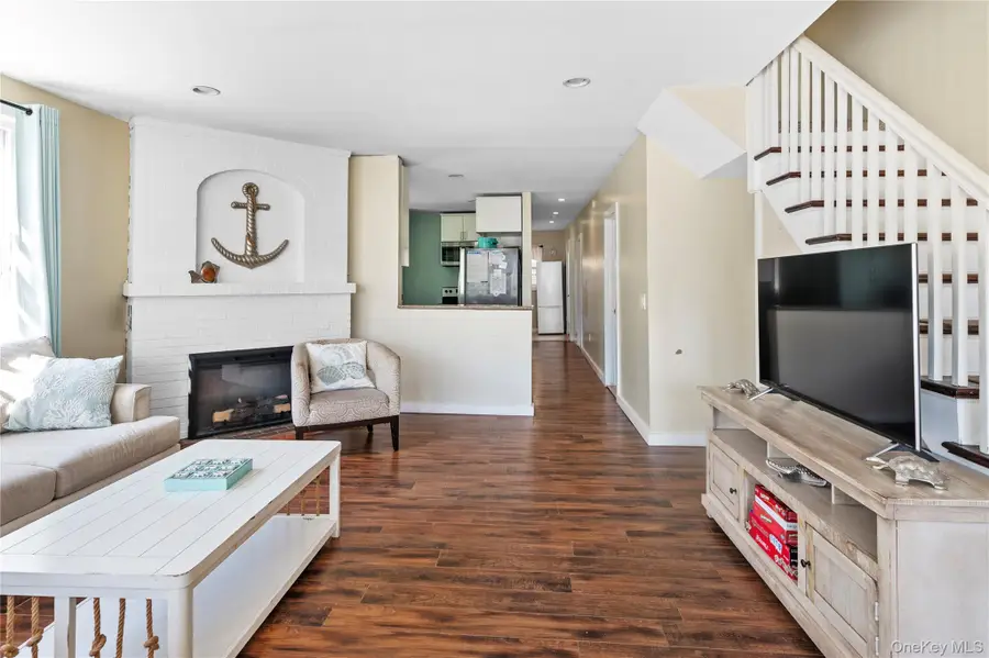 180 Cottage Walk, Ocean Beach, NY 11770 - #2