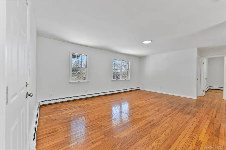 320 Walnut Avenue, New Windsor, NY 12553 - Image #3