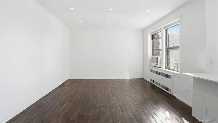 21 Barstow Road #6C, Great Neck, NY 11021 - #2