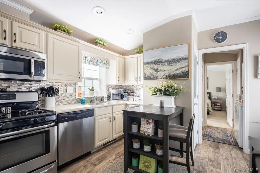 181 Glynwood #181, Riverhead, NY 11901 - #2