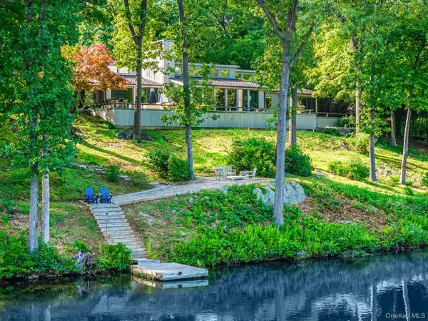 12 Haights Cross Road, Chappaqua, NY 10514