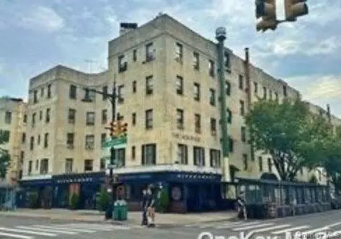 21-78 35 Street #5F, Astoria, NY 11105