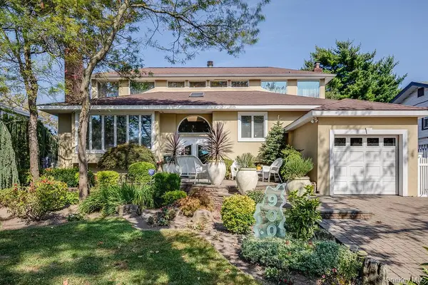 900 Kilmer Lane, North Woodmere, NY 11581