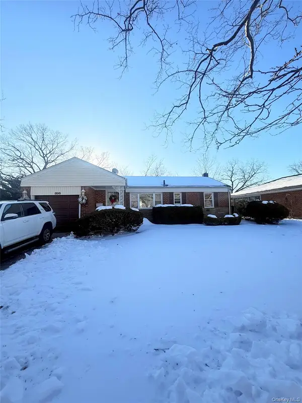 896 School Drive, North Baldwin, NY 11510