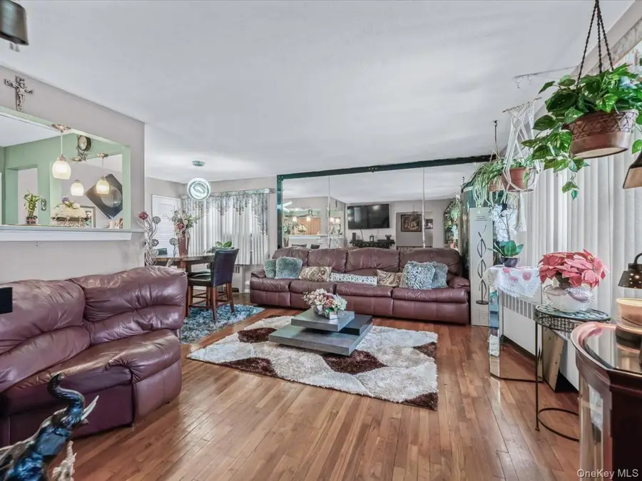 601 Chautauqua Avenue, West Hempstead, NY 11552 - #2