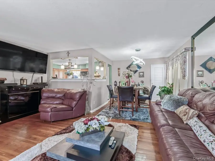 601 Chautauqua Avenue, West Hempstead, NY 11552 - #3