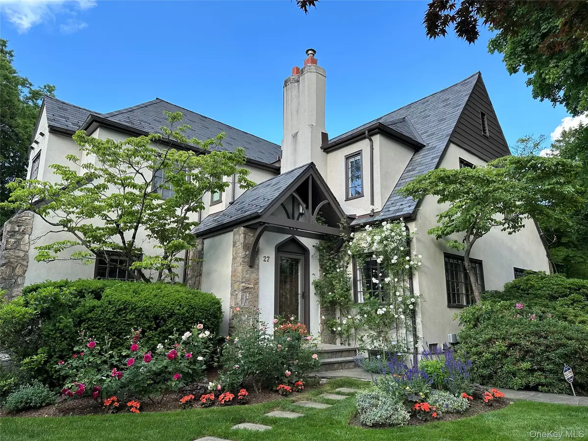27 Huntington Avenue, Scarsdale, NY 10583 - #1