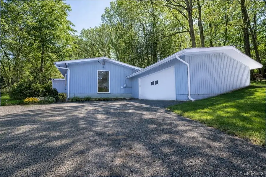 11 Hopp Ground Lane, Bedford, NY 10506 - #2