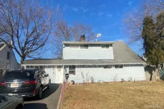 118 Bucket Lane, Levittown, NY 11756 - #1