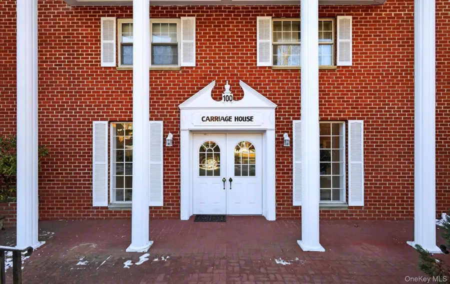 100 S Middle Neck Road #305, Great Neck, NY 11021 - #2