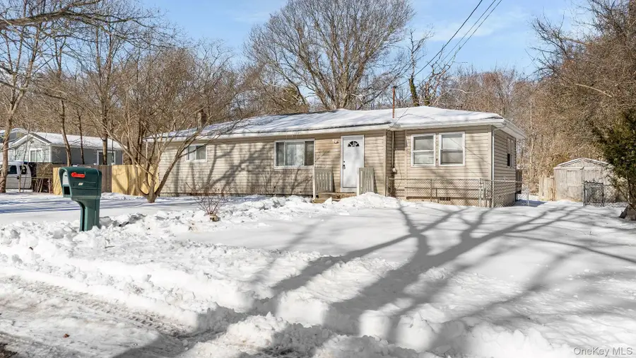 17 Nelson Place, Mastic, NY 11950 - #2