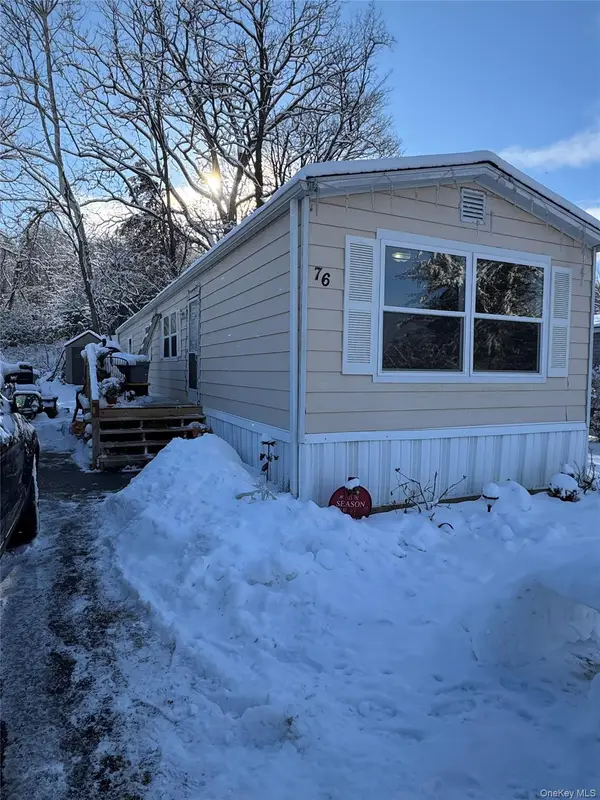 621 Sheafe Rd #76, Poughkeepsie, NY 12601