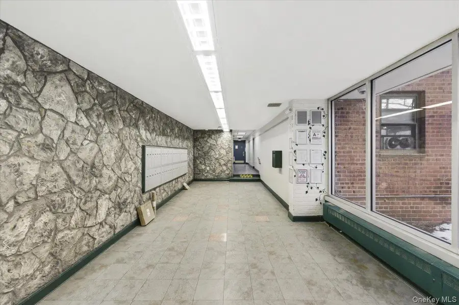 204-15 Foothill Avenue #B44, Hollis, NY 11423 - #3