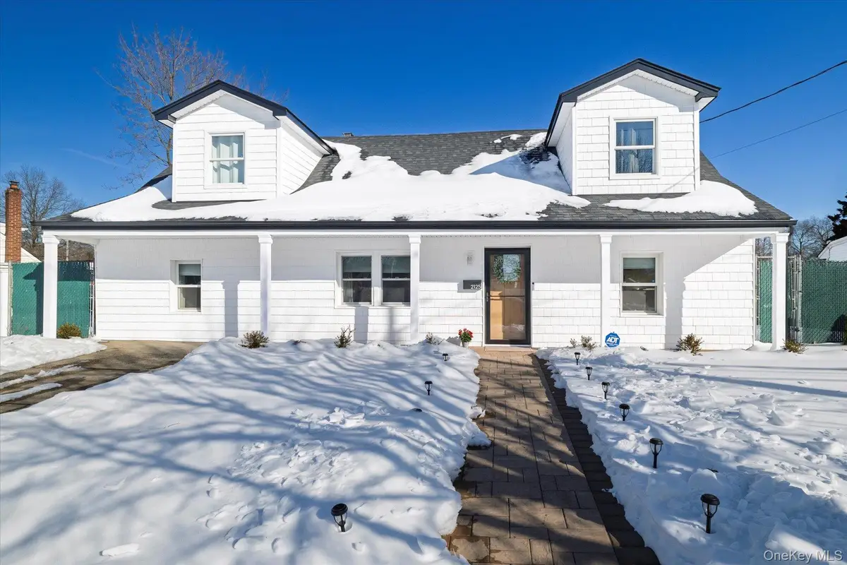 2125 North Drive, Seaford, NY 11783 - #1