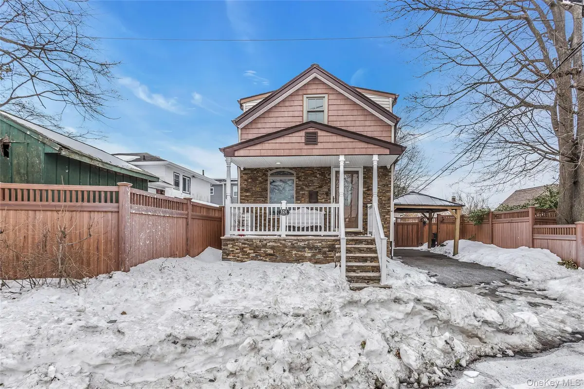 524 Jerusalem Avenue, Hicksville, NY 11801 - Image #1