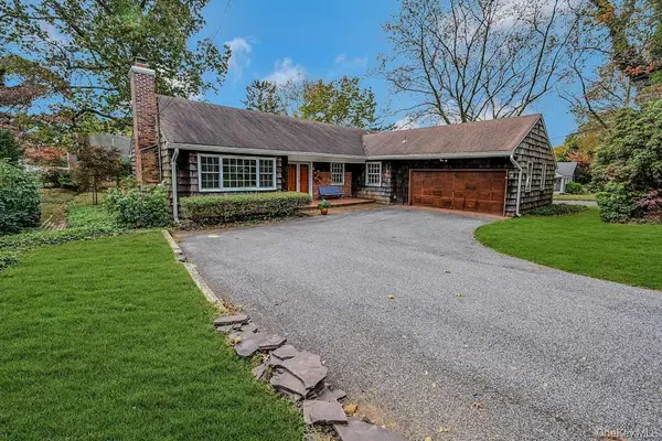 9 Carlisle Drive, Northport, NY 11768