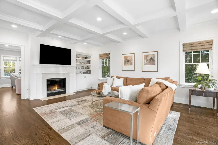 8 Wakefield Road, Scarsdale, NY 10583 - #2