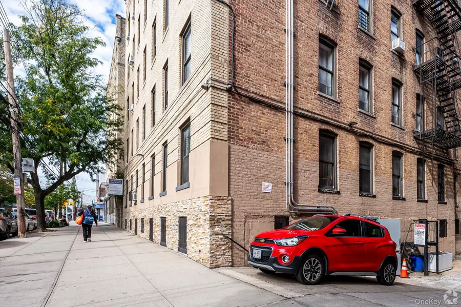 6105 39th Avenue #M5, Woodside, NY 11377 - #2