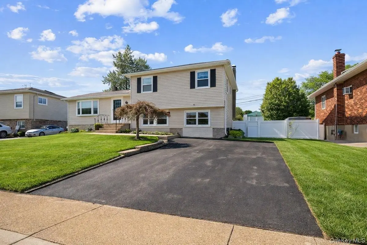 46 Lincoln Street, Farmingdale, NY 11735 - Image #1