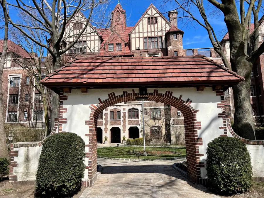 10 Holder Place #2A, Forest Hills, NY 11375 - #2