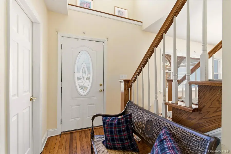 12 Cannon Court, Huntington, NY 11743 - #3