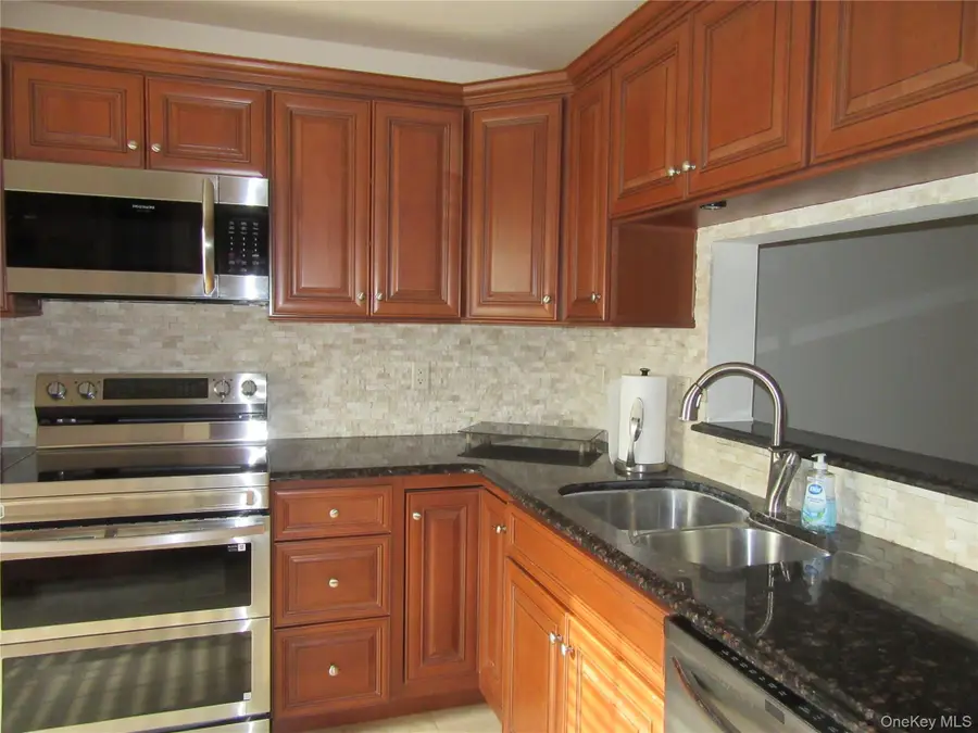 10 Goldsmith Court, Washingtonville, NY 10992 - Image #3