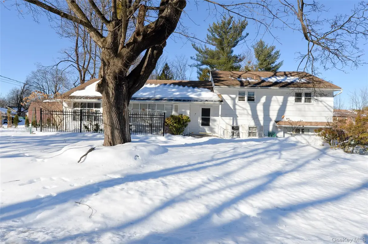 7 S Oak Street, Spring Valley, NY 10977 - #1