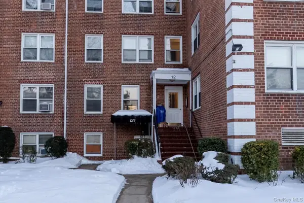 12 Edwards Street #3B, Roslyn Heights, NY 11577