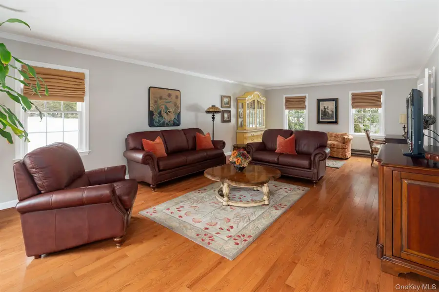 4 Raemont Road, Granite Springs, NY 10527 - #3