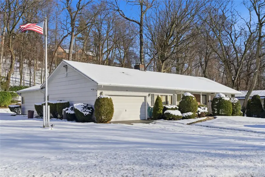 75 Mimosa Drive, East Hills, NY 11576 - #2