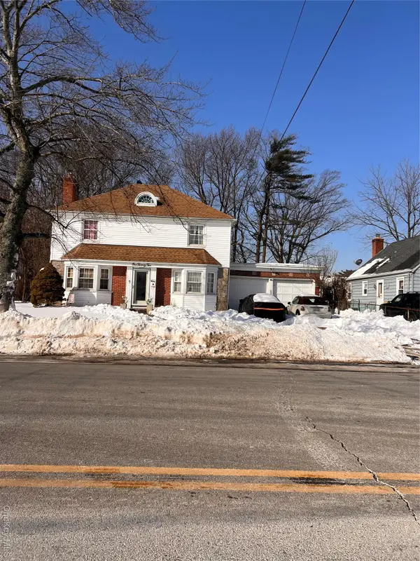 122 Rockaway Parkway, Valley Stream, NY 11580