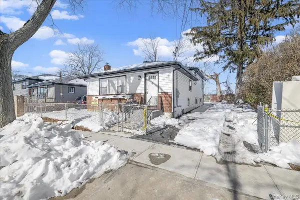 23 Peters Avenue, Hempstead, NY 11550