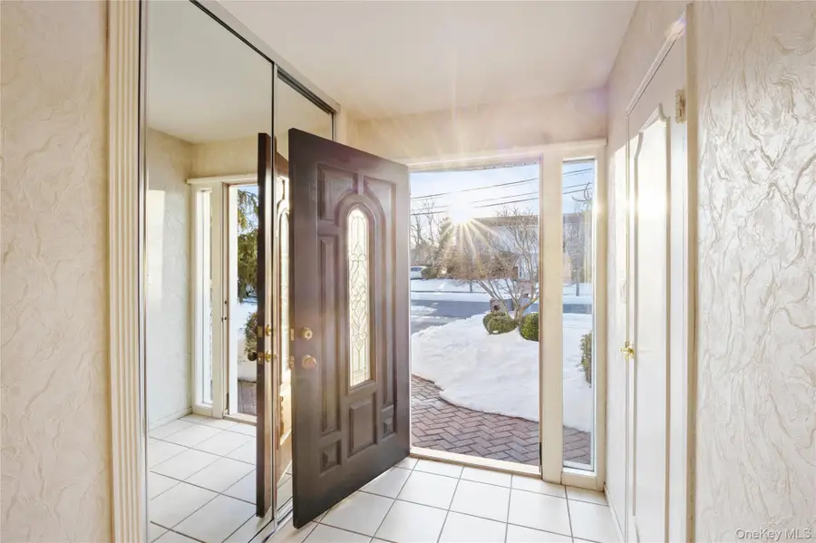 1981 Cynthia Lane, Merrick, NY 11566 - #2